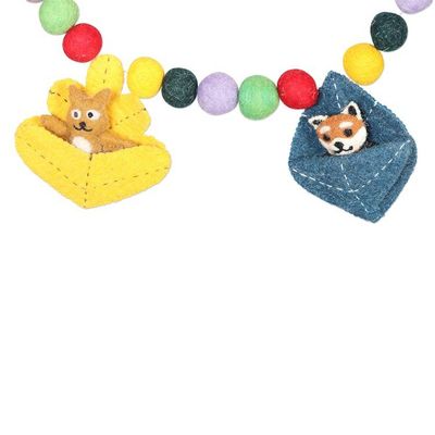 Alternate image for Animal Motif Wool Garland Yuletide Greetings