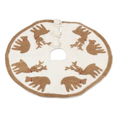 Alternate image for Handcrafted Wool Tree Skirt with Tan Reindeer from India Reindeer Carnival