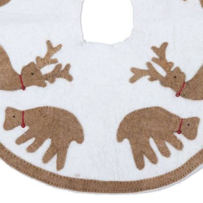 Alternate image for Handcrafted Wool Tree Skirt with Tan Reindeer from India Reindeer Carnival