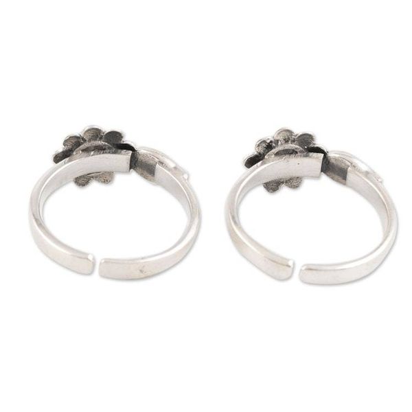 Alternate image for Flower-Shaped Sterling Silver Toe Rings from India Delightful Blooms