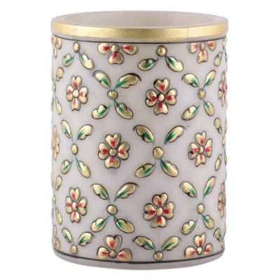 Alternate image for Floral Mesh-Patterned Marble Pend Holder in Green and Red Spring Mesh