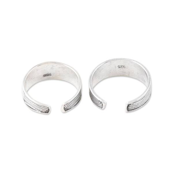 Alternate image for Set of 2 Bohemian Style Sterling Silver Toe Rings from India Wavy Style