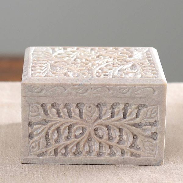 Alternate image for Leaf-Themed Jali Openwork Carved Soapstone Decorative Box Happy Leaves