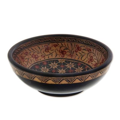 Alternate image for Handmade Indonesian Batik Decorative Bowls Set of 3 Jasmine Bud