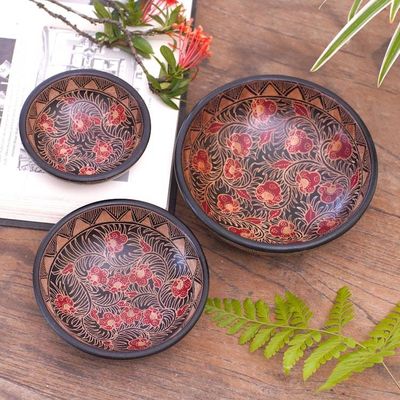 Alternate image for Wood batik centerpieces Set of 3 Javanese Vines
