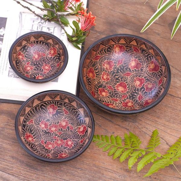 Alternate image for Wood batik centerpieces Set of 3 Javanese Vines