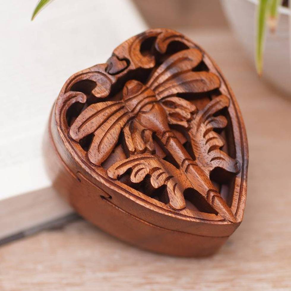 Suar Wood Hand-carved Puzzle Box with Dragonfly Motif 'Tenderness of a Dragonfly'