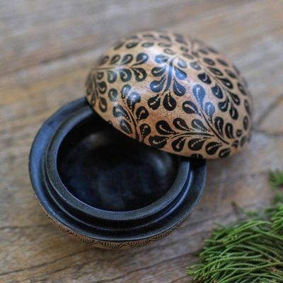 Alternate image for Hand Carved Decorative Wood Box Lively Leaves
