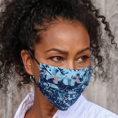 Alternate image for 4 Handmade Abstract Rayon Batik Pleated 2-Layer Face Masks Tropical Beauty