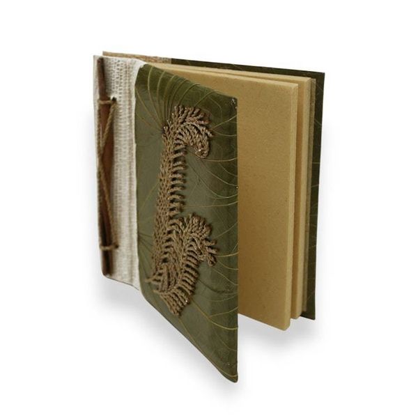 Alternate image for Eco-Friendly Journal Made from Banana Tree Bark and Leaves Palm Leaf