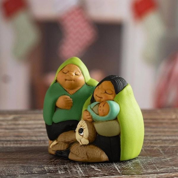 Alternate image for Petite Andean Christmas Nativity Scene in Ceramic Holy Family in Peru