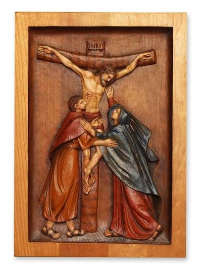 Alternate image for Cedar relief panel Jesus on the Cross