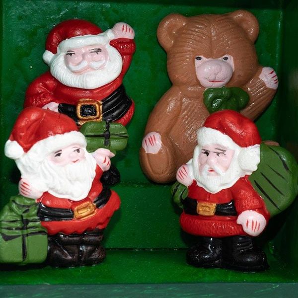Alternate image for Mini Holiday-Themed Retablos Holiday Traditions