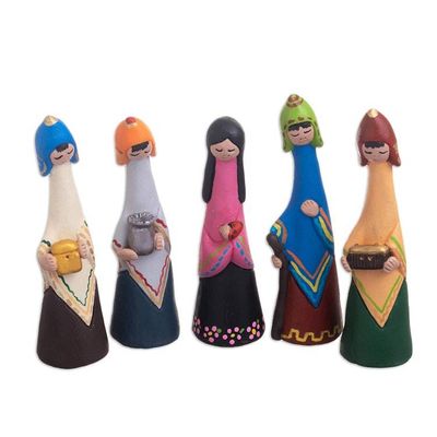 Alternate image for Peruvian Handmade Ceramic Nativity Set with 5 Pieces Pilgrimage Family