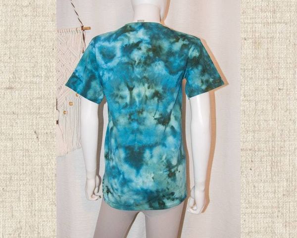 Alternate image for Small (adult) - T-Shirt - Blue Green Mandala