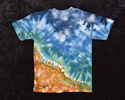 Alternate image for Youth (Size M) T-shirt - Beach Scene