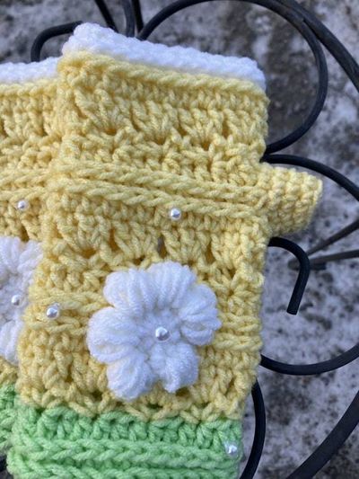 Alternate image for Woman’s Ear Warmer & Fingerless Gloves Set Green Yellow and White