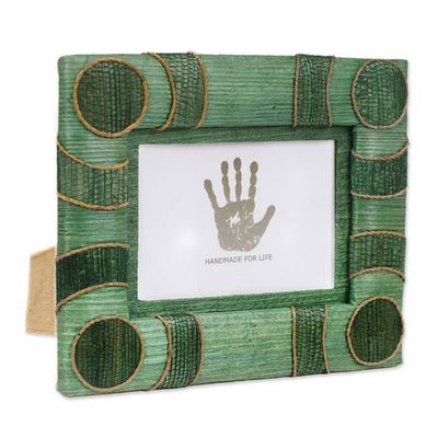 Alternate image for 3x5 Natural Fiber Photo Frame in Green from Indonesia Circle of Memories in Green