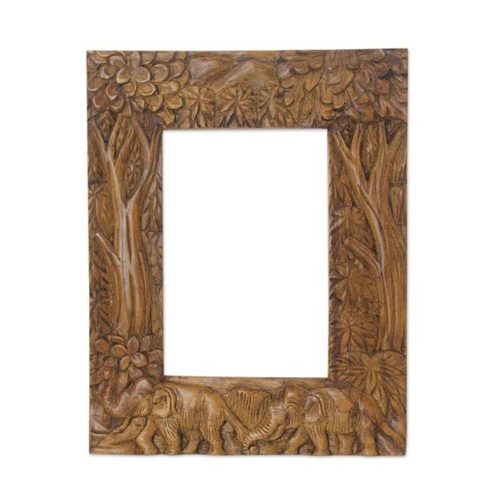 Hand Crafted 4x6 Teak Wood Photo Frame with Elephants 'Never Forget'