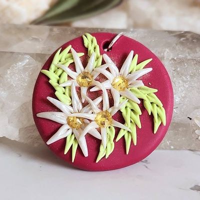 Alternate image for White Daisy Polymer Clay Pendant