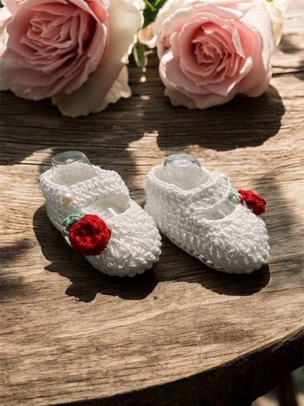 Alternate image for Crochet Baby Shoes