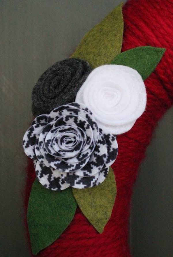 Alternate image for Handcrafted Modern Red Yarn-Wrapped Wreath with Felt Flowers