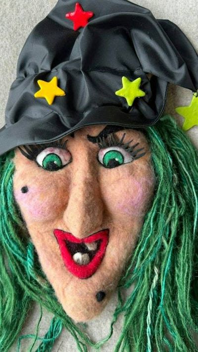 Main image for Large Handmade Needle Felted Witch Wall Hanging – Primitive Folk Art Halloween Decor – One of a Kind Wool Witch Face