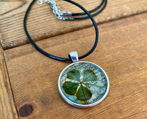 Alternate image for Four-leaf clover necklace with vintage map of Tuscany, Italy