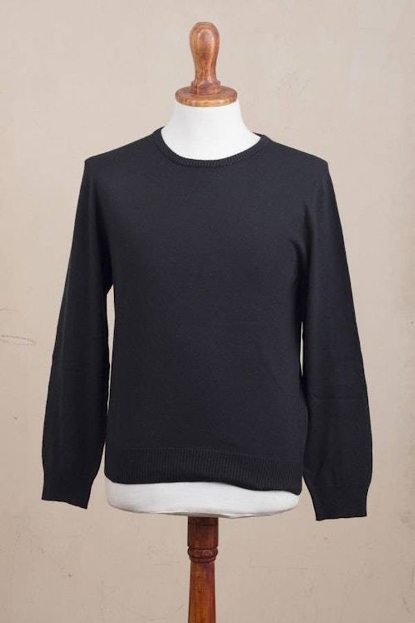 Alternate image for Mens Crew Neck Cotton Blend Pullover in Black from Peru Classic Warmth in Black