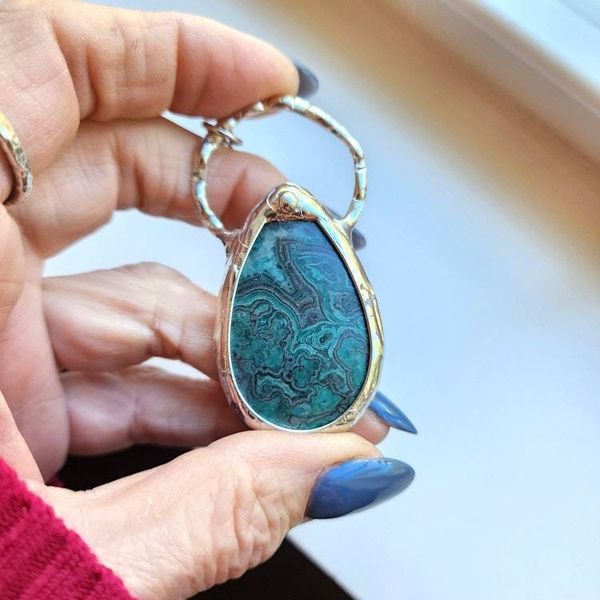 Alternate image for Crazy Lace Agate Necklace, Handmade Green Pattern Stone Pendant, Artisan Jewelry