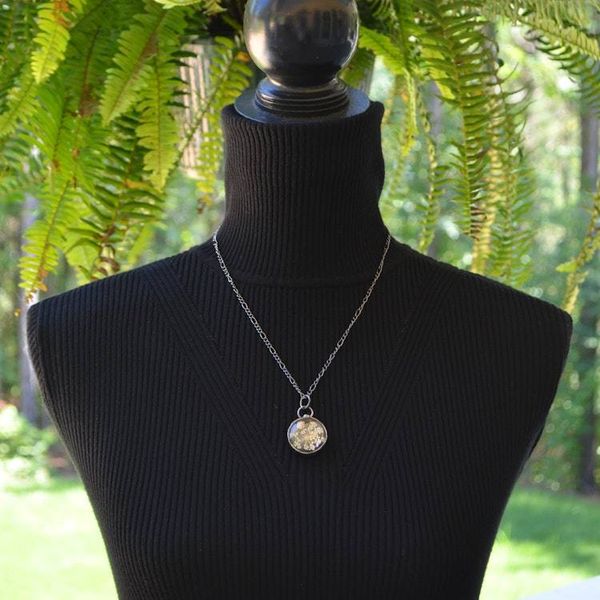 Alternate image for Queen Annes Lace Pendant Necklace, Real Pressed Flower Jewelry for Women, 13th Anniversary Gift for Wife