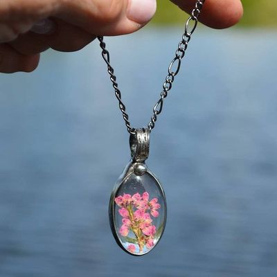 Alternate image for Pressed Flower Pendant Necklace for Women, Real Pink Scottish Heather Wildflowers, Glass Terrarium Jewelry