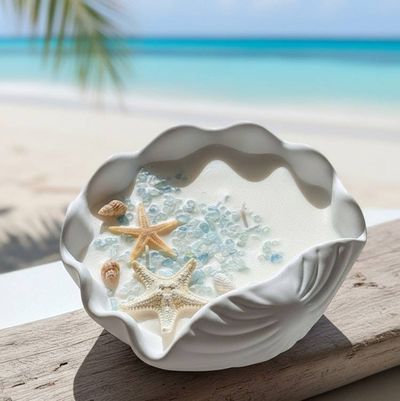 Alternate image for Oceans Whisper Candle | Coastal Soy Wax