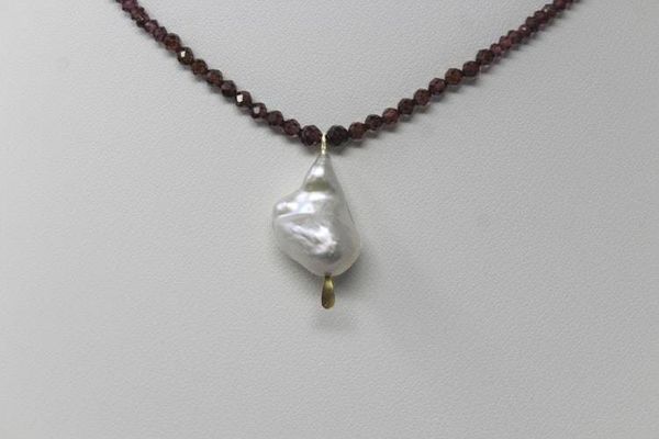 Alternate image for Faceted Graduated Red Garnet and Freshwater Pearl Necklace