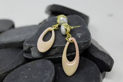 Alternate image for Pink Queen Conch and Freshwater Pearl Earrings