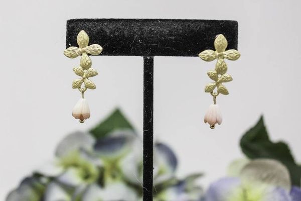 Alternate image for Pink Queen Conch Carved Pikake Floral Earrings