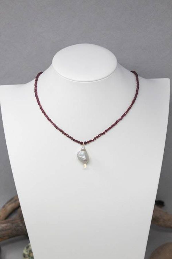 Alternate image for Faceted Graduated Red Garnet and Freshwater Pearl Necklace