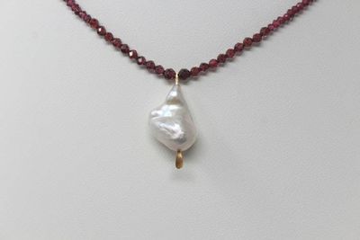 Alternate image for Faceted Graduated Red Garnet and Freshwater Pearl Necklace