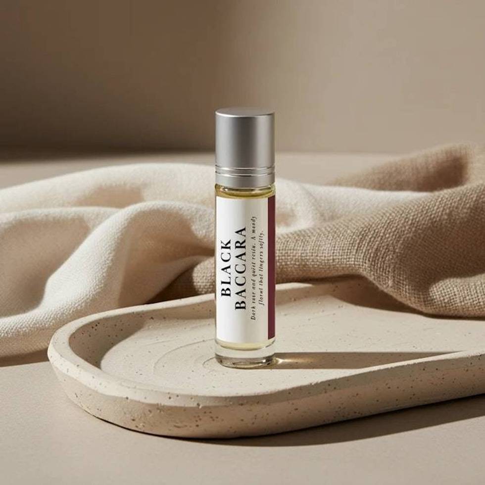 Black Baccara Perfume Oil | Grapefruit, Red Berries & Rose