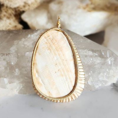 Alternate image for Reversible Wire Wrapped Shell Pendant