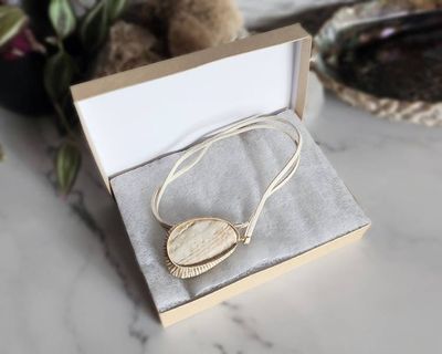 Alternate image for Reversible Wire Wrapped Shell Pendant