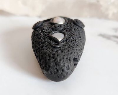 Alternate image for Jingle Shell and Pearl Polymer Clay Pendant
