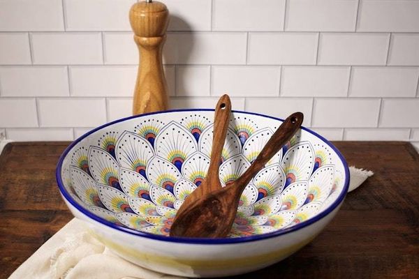 Alternate image for Intreccio Large Serving Bowl | Hand-Painted Italian Serving Bowl from Deruta