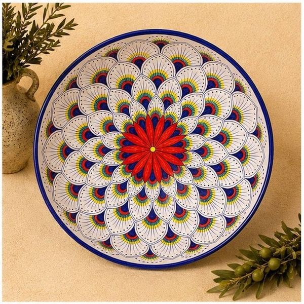 Alternate image for Intreccio Large Serving Bowl | Hand-Painted Italian Serving Bowl from Deruta