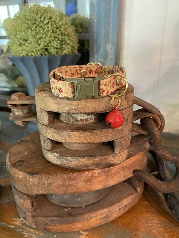 Alternate image for Handcrafted Cat Collar with Safety Breakaway Buckles