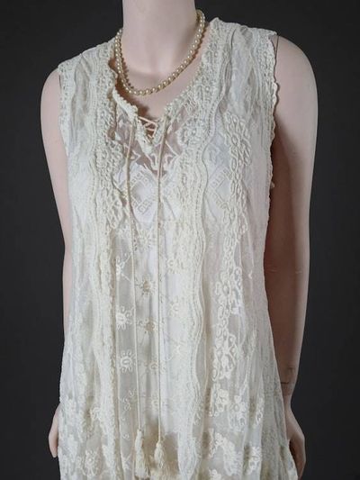 Alternate image for Vintage look lace sleeveless dress with fringe trim and robe