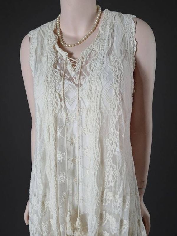 Alternate image for Vintage look lace sleeveless dress with fringe trim and robe