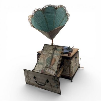 Alternate image for Vintage-Style Handcrafted Decorative Gramophone Paper Art Creation with Decorative Horn Speaker and Coordinating Mini Album