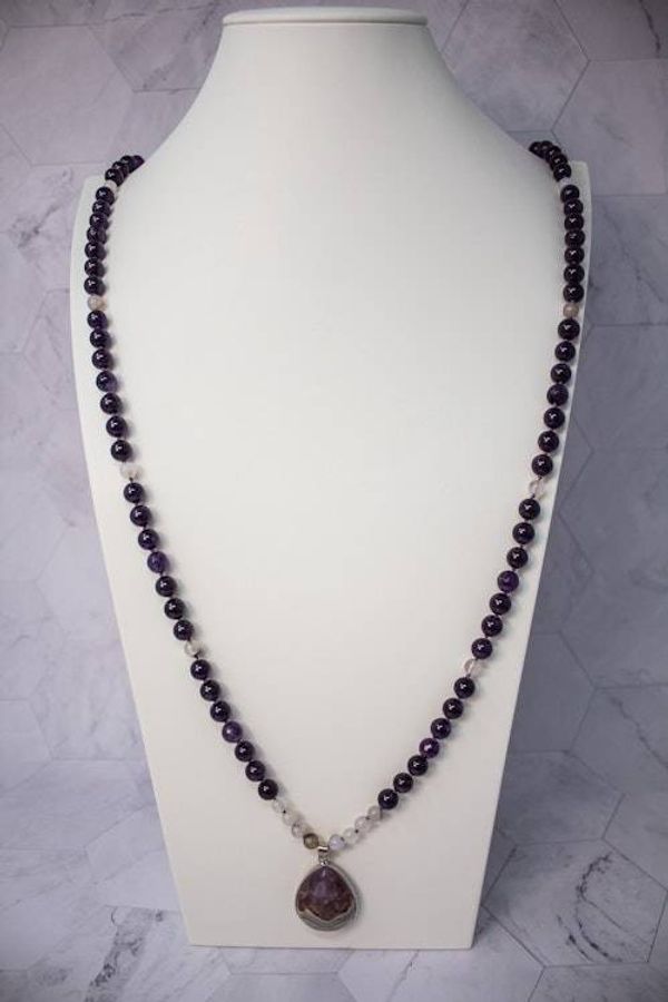 Alternate image for Violet Reverie AAA Grade Amethyst and Agate Necklace