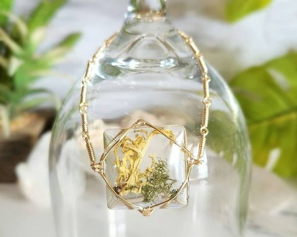 Alternate image for Moss and Resin Gold Colored Sterling Silver Bracelet